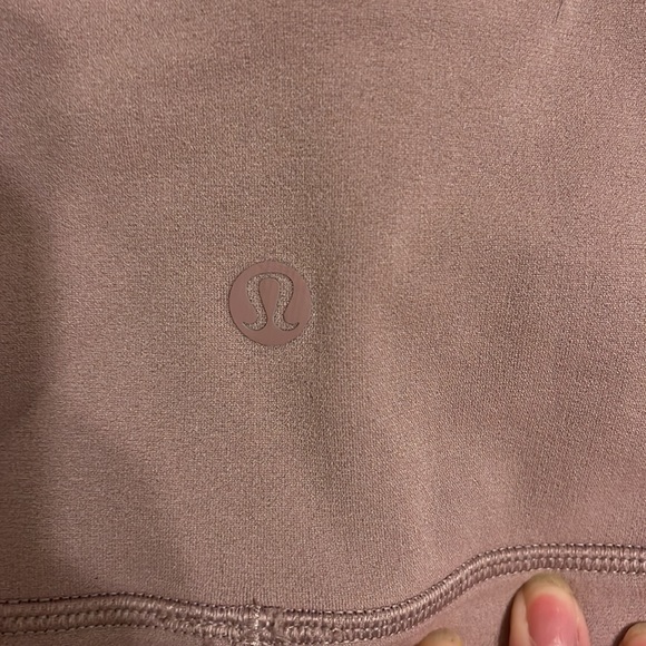 Light purple Lululemon tights - Picture 4 of 5